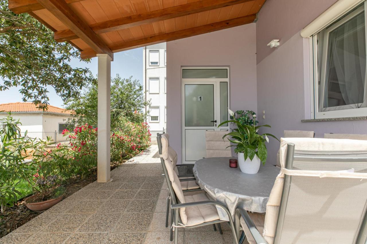 Apartments Tina Stinjan Пула Экстерьер фото