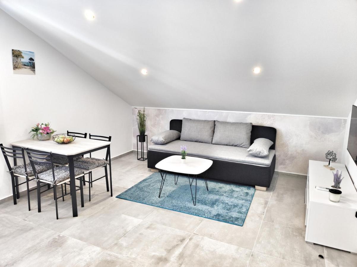 Apartments Tina Stinjan Пула Экстерьер фото
